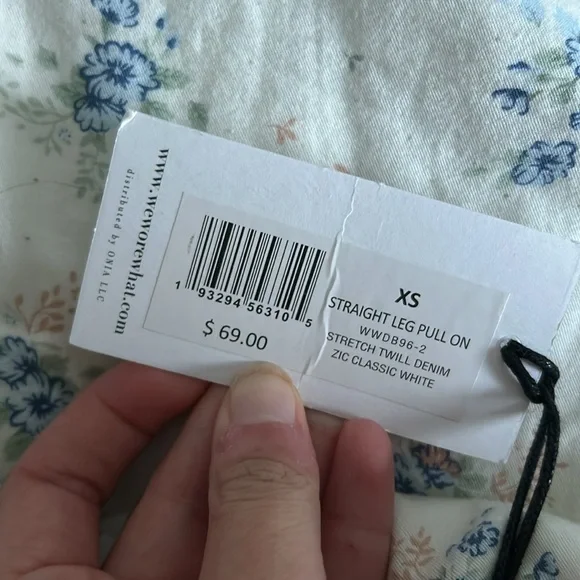 We Wore What Jeans — White Denim Pull On - Picture 4 of 4